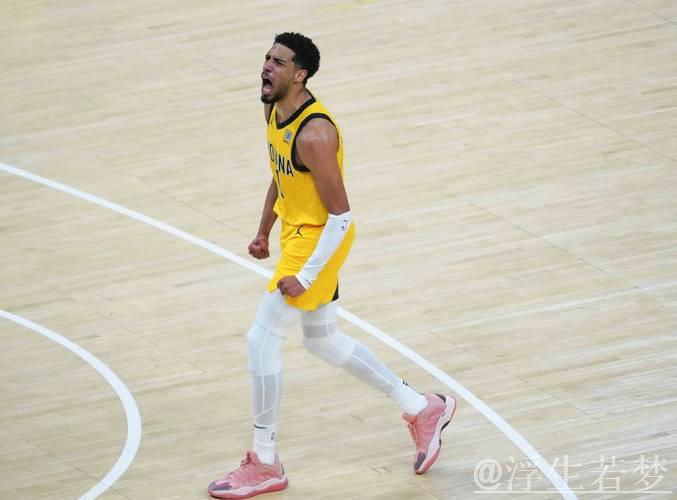 6月12日总决赛:步行者对决雷霆 哈利伯顿精彩表现 6月12日总决赛:步行者对决雷霆 哈利伯顿精彩表现